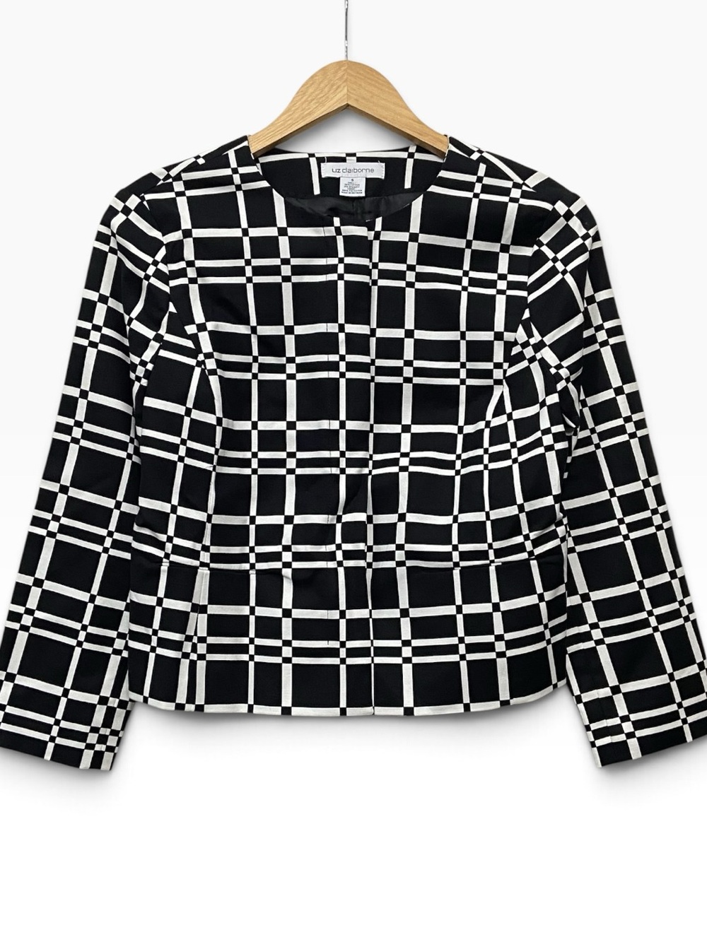 Liz Claiborne Cropped Black White Geometric Print Snap Down Jacket Women’s Small